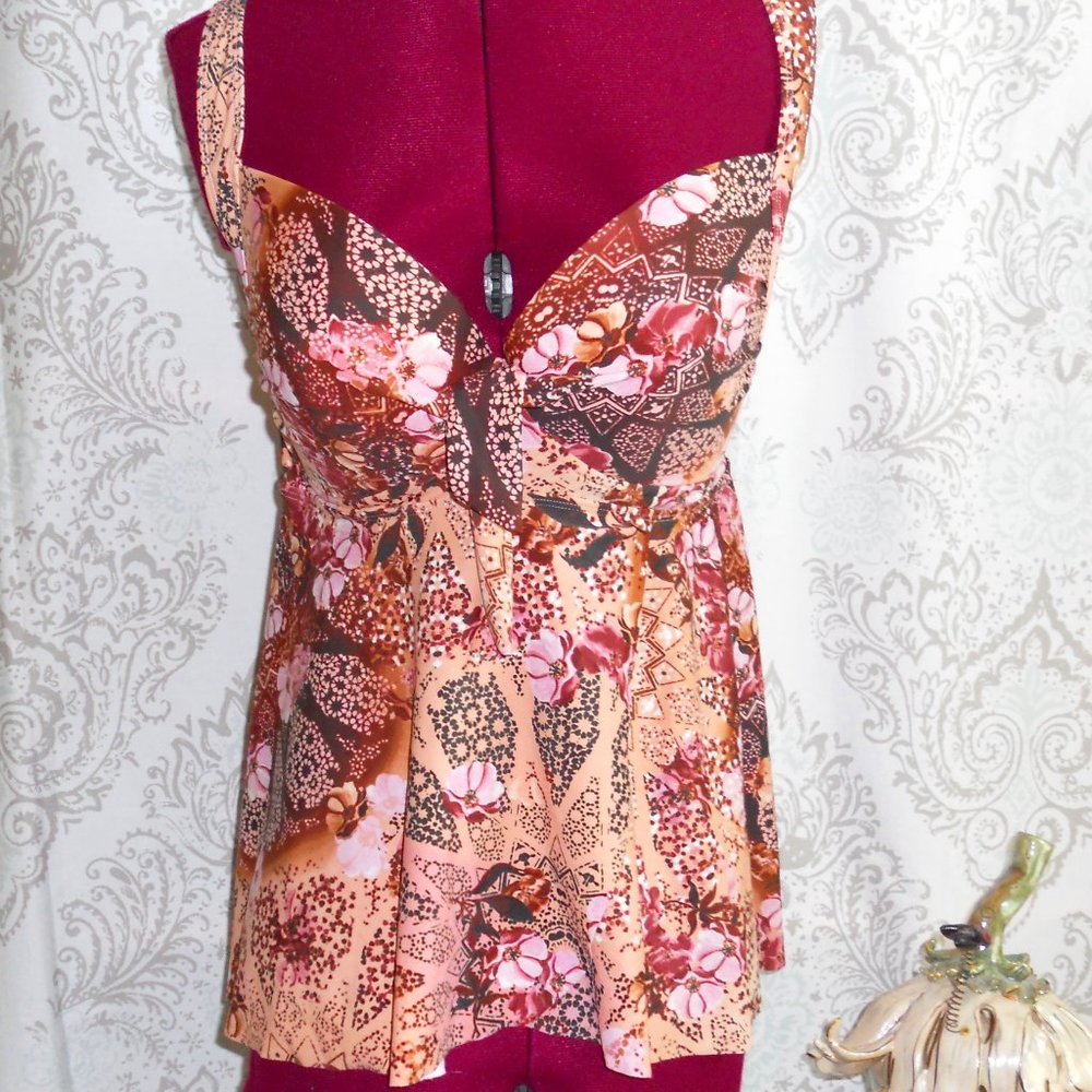 Torrid 2 D/DD Brown/Pink Floral Tankini Top Adj Straps